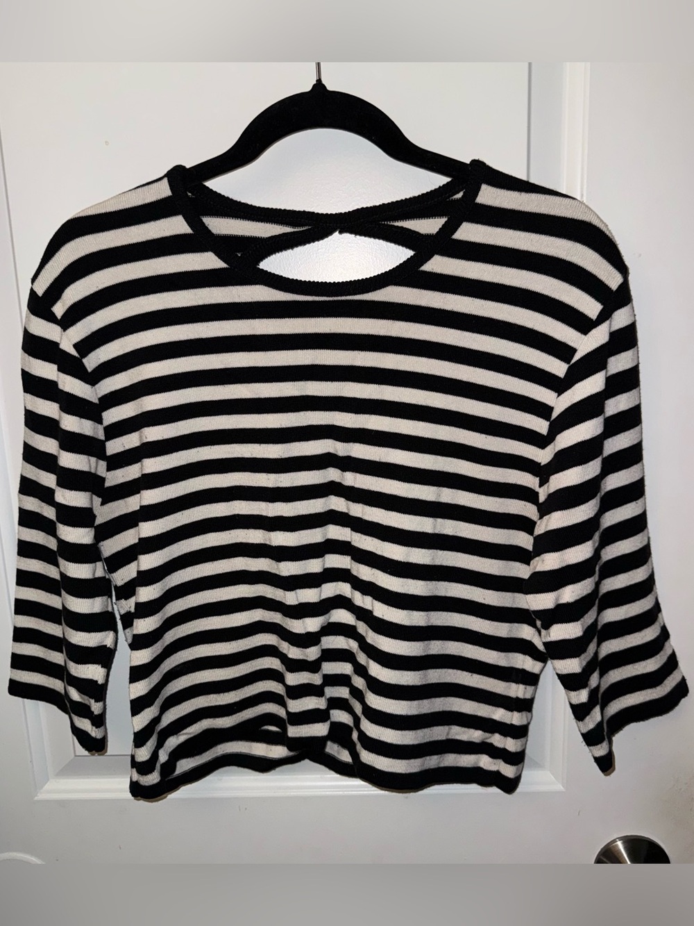 🔥5/$25🔥No Boundaries Striped 3/4 Sleeve Cropped Knit Top Preowned Size Large